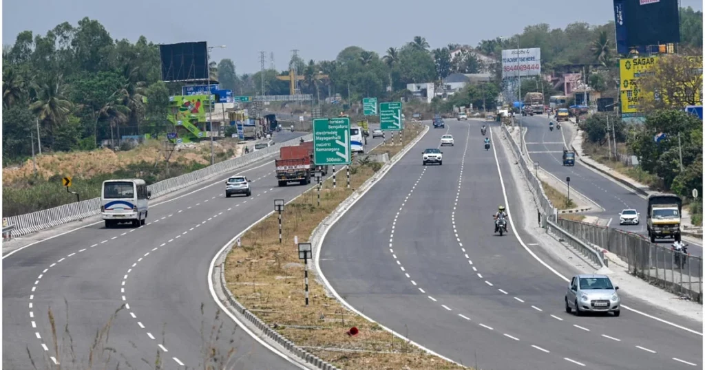 robbers in Mysore-Bangalore highway